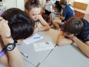 Lire la suite à propos de l’article Escape game de révision pour les 3èmes